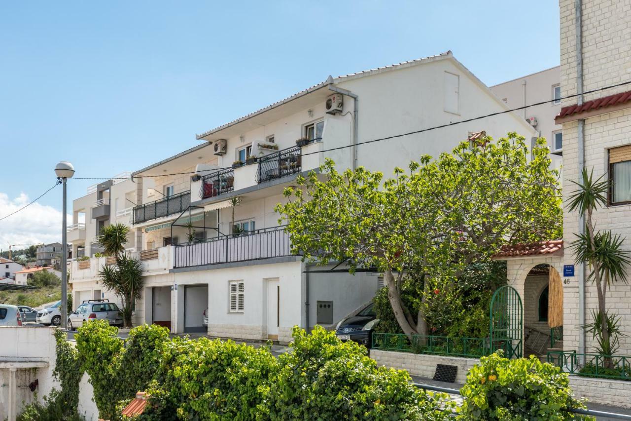 Apartments Rogulj Трогір Екстер'єр фото